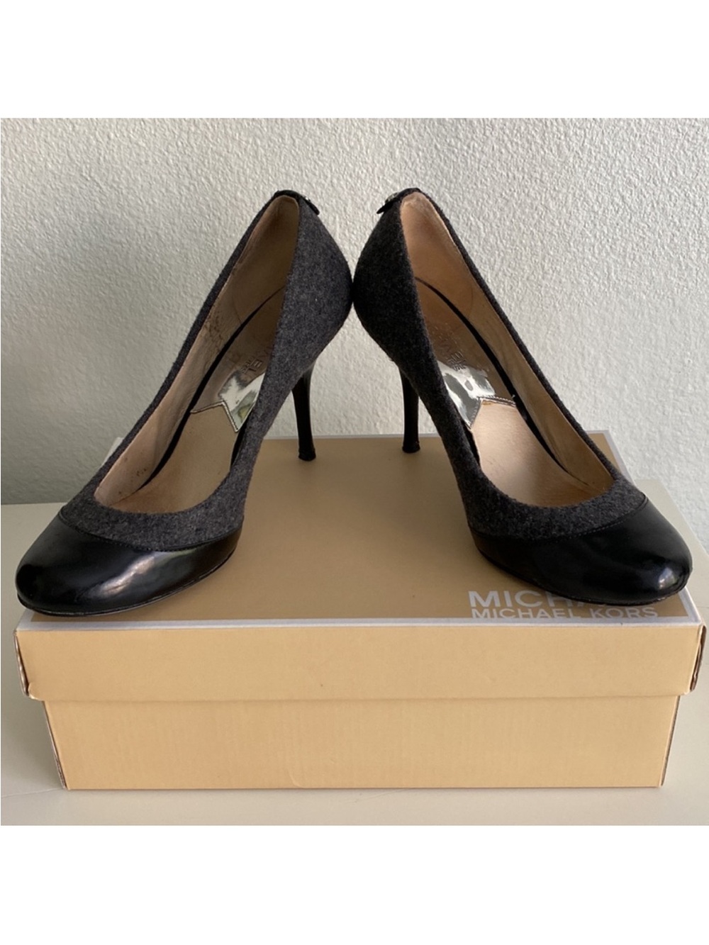 Michael Kors Presseley Cap Toe Flannel Stiletto Heel Pump Size 7
